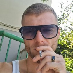 Лёня